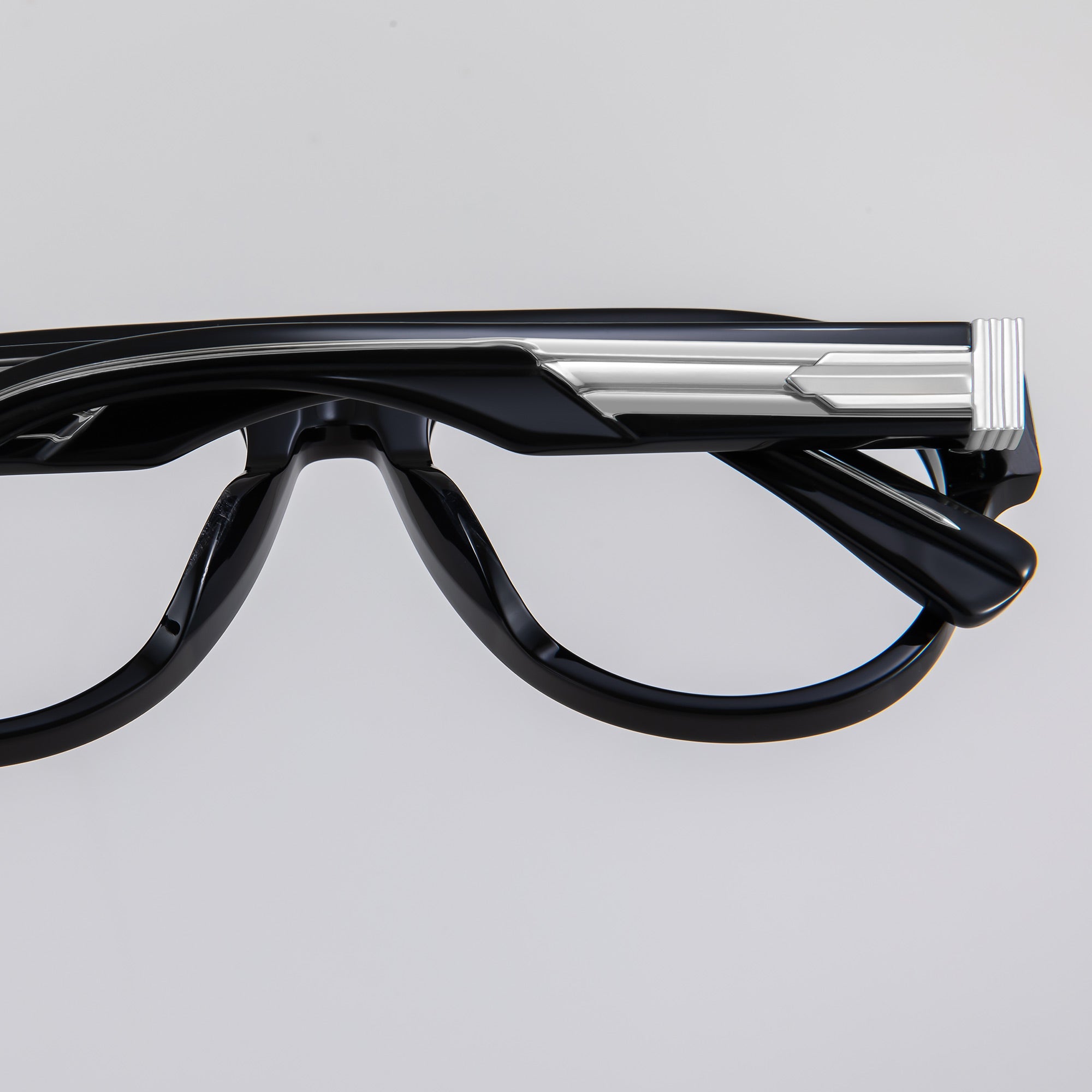 Cover O